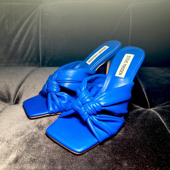 STEVE MADDEN square toe embellished heels size 6.5M - Picture 1 of 7